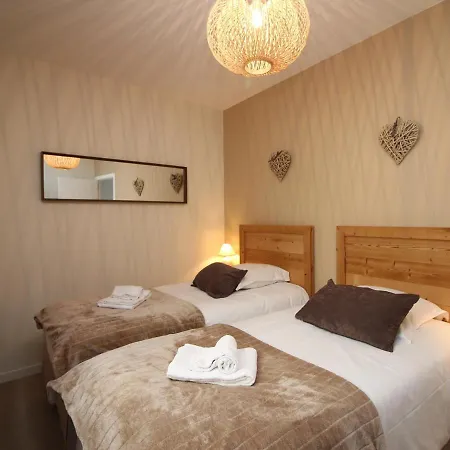 Beau T3 Avec Terrasse, Parking Et Wifi A 300m Des Thermes Du Mont-dore - Fr-1-608-79 * Le Mont-Dore